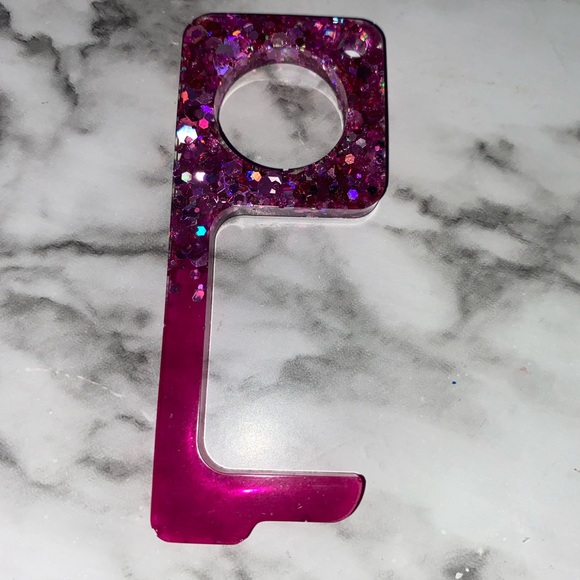 No touch door keychain - NEW - Picture 4 of 4